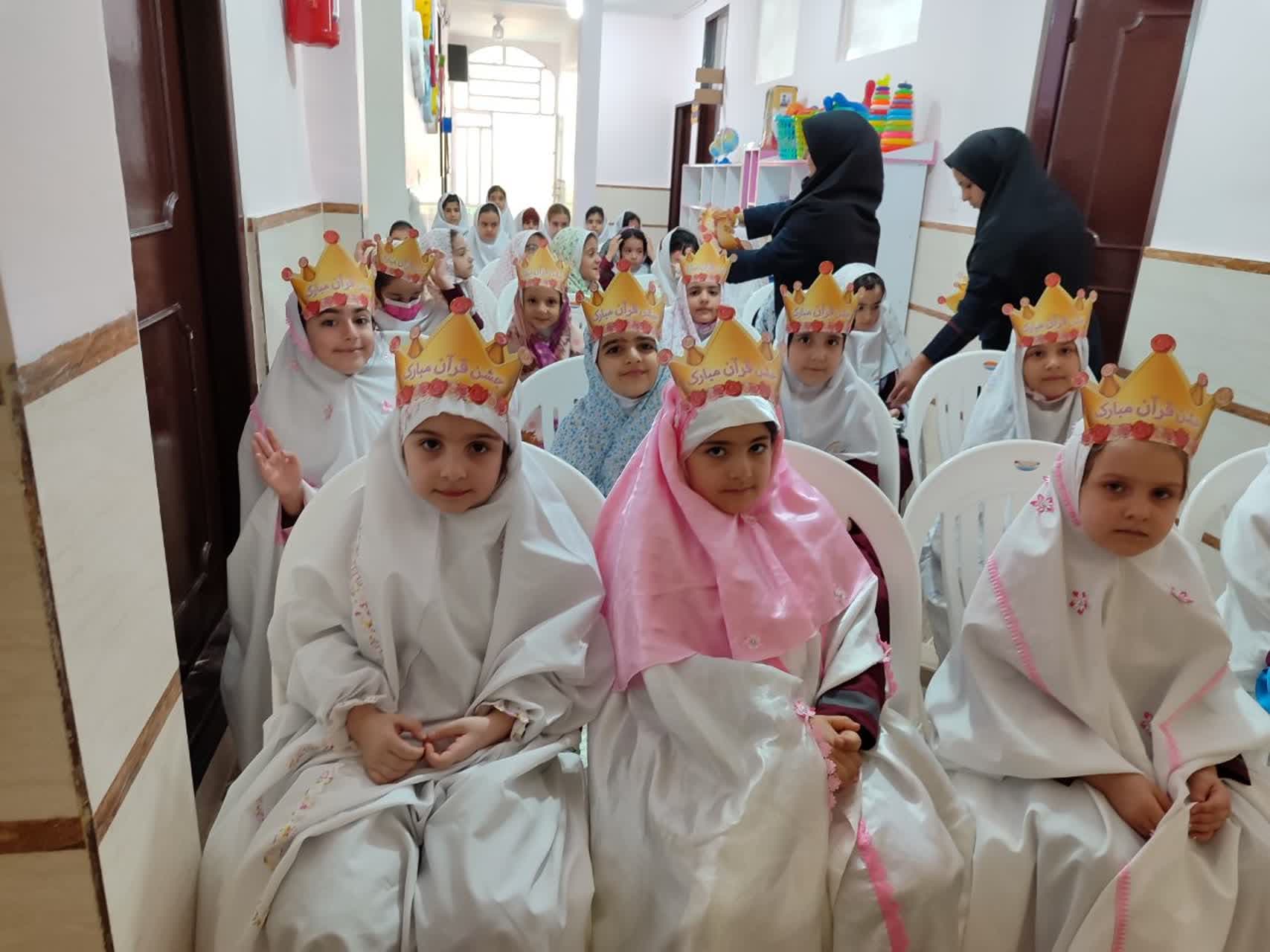 دبستان و پیش دبستانی هوشمند باران اندیشه